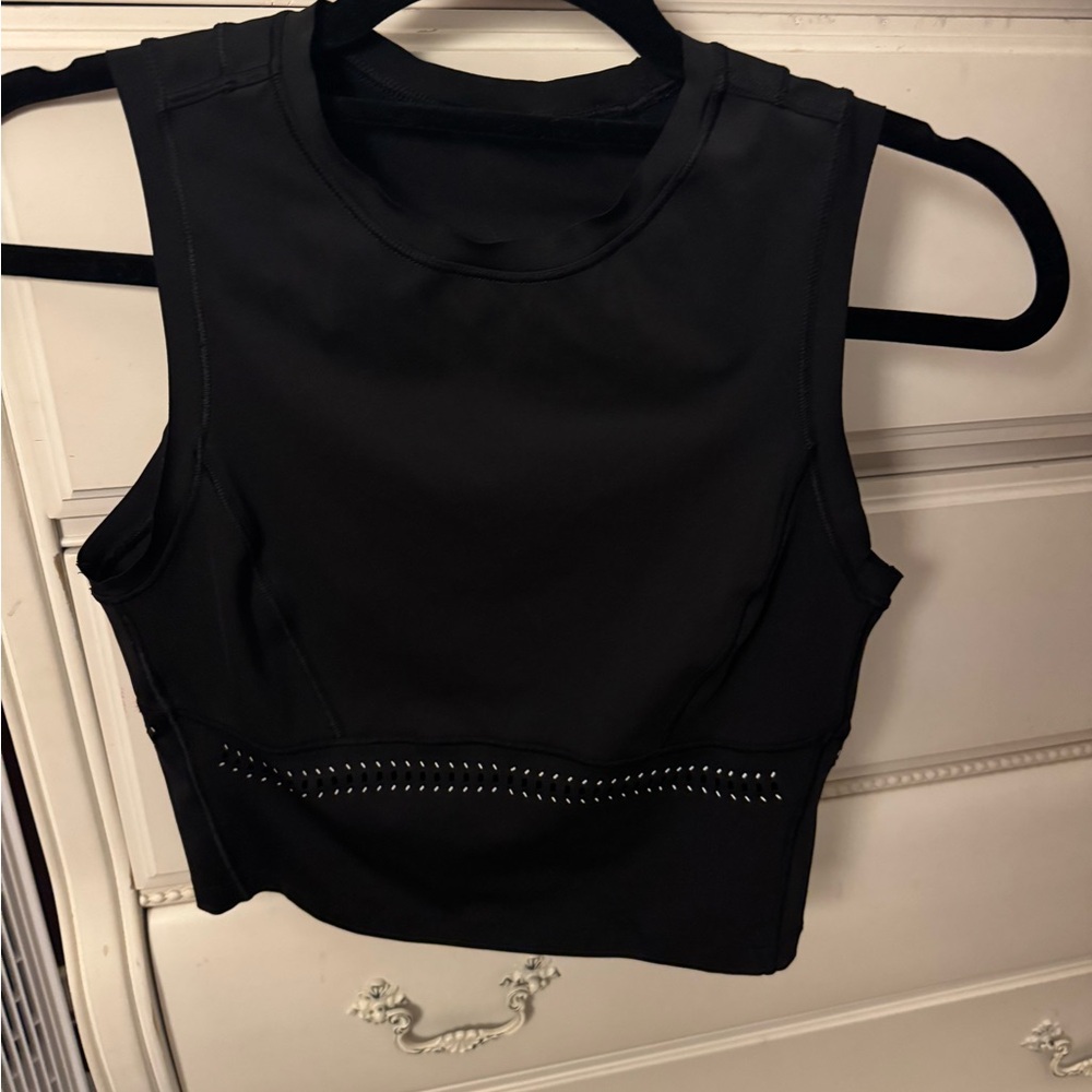 Athleta Black Sleeveless Women's Crop Top